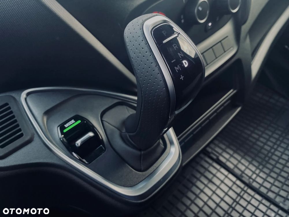 Iveco Daily 35S18HA8 V 3.0 Diesel 180KM AT8 Furgon Brygadowy L4H2 - 7