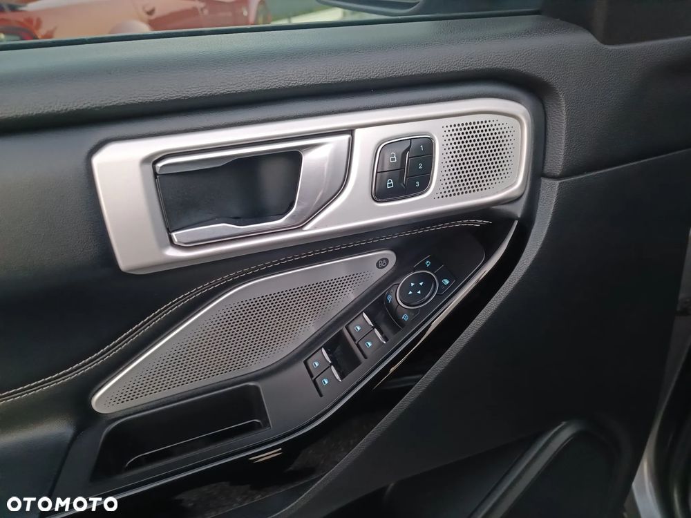 Ford Explorer 3.0 EcoBoost PHEV 4WD Platinum - 12