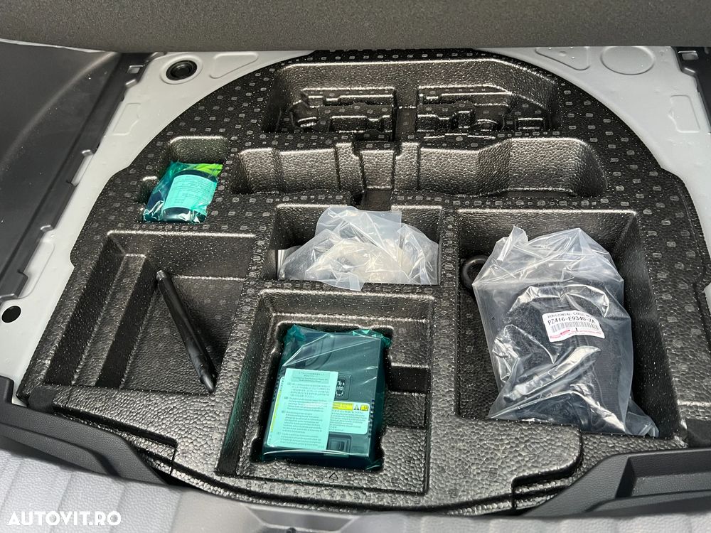 Toyota Corolla Cross 1.8I 2WD Active - 36