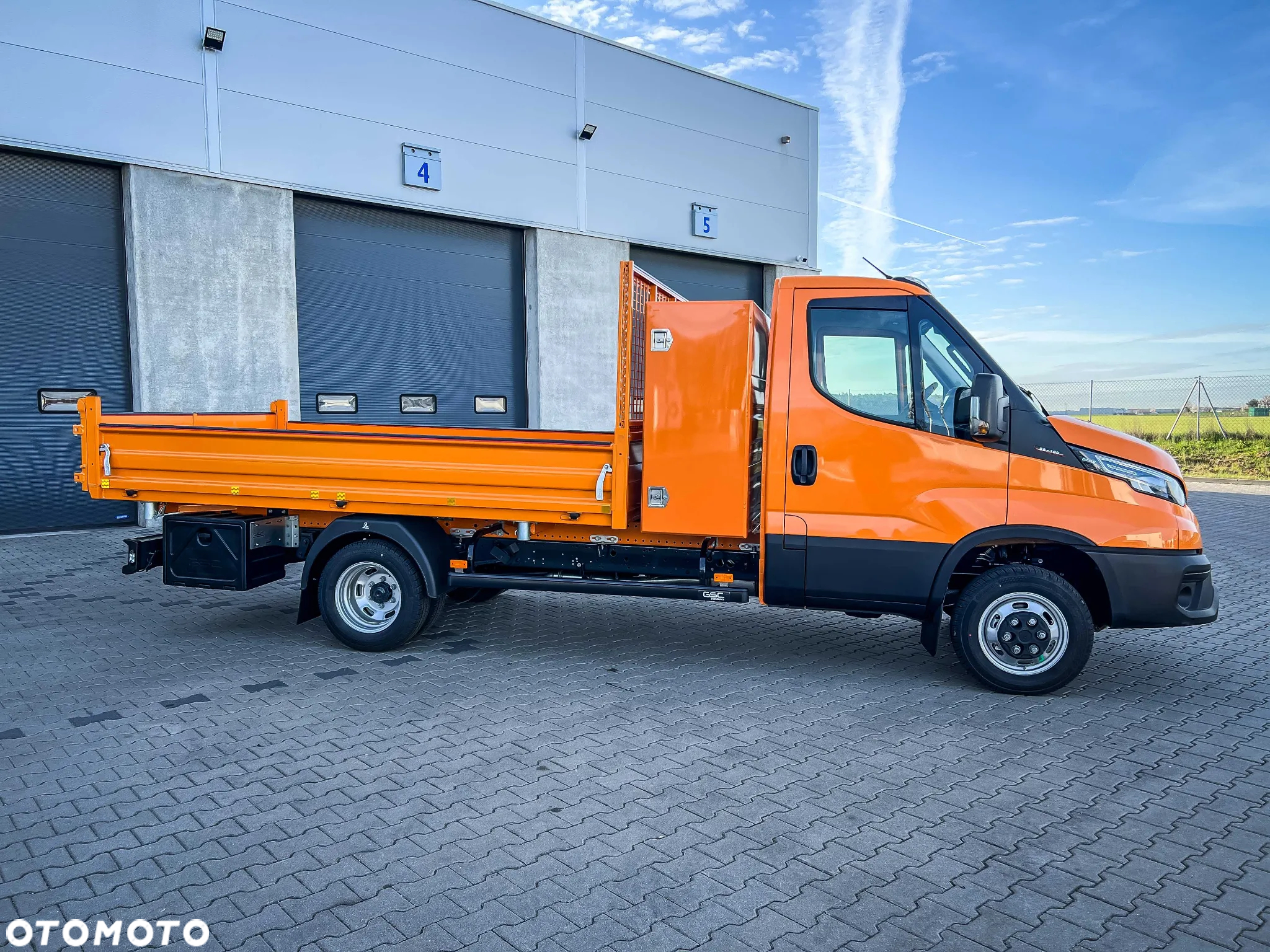 Iveco Daily 35C18H 3.0 Diesel, 6MT, Wywrot & ToolBox - 5