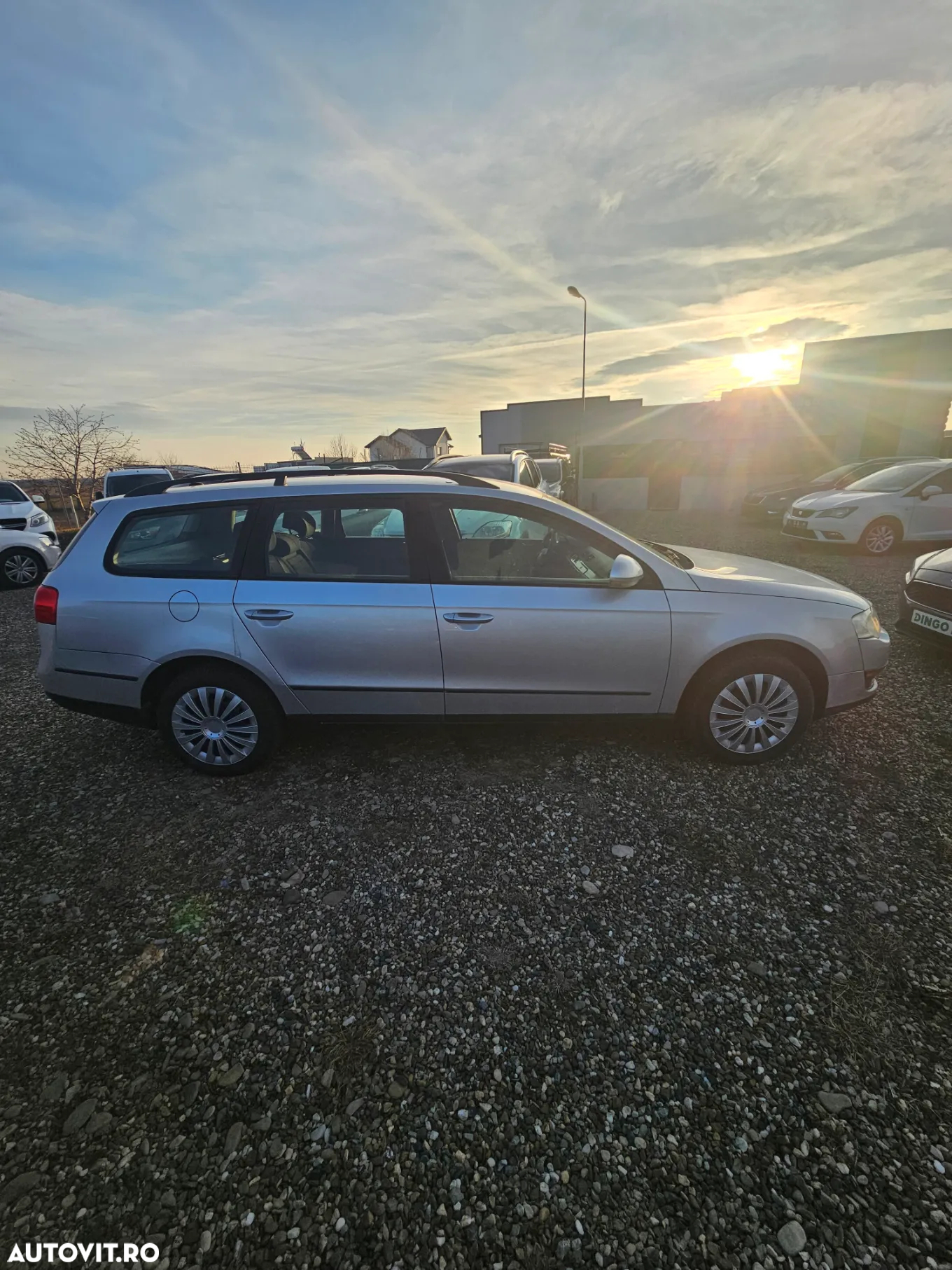 Volkswagen Passat - 16
