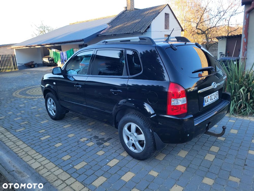 Hyundai Tucson 2.0 Comfort 2WD - 18