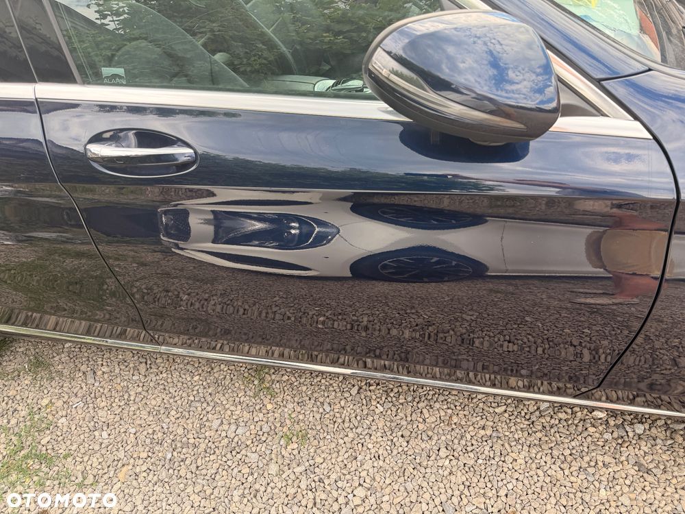 Drzwi prawe Mercedes C klasa W205 890 - 1