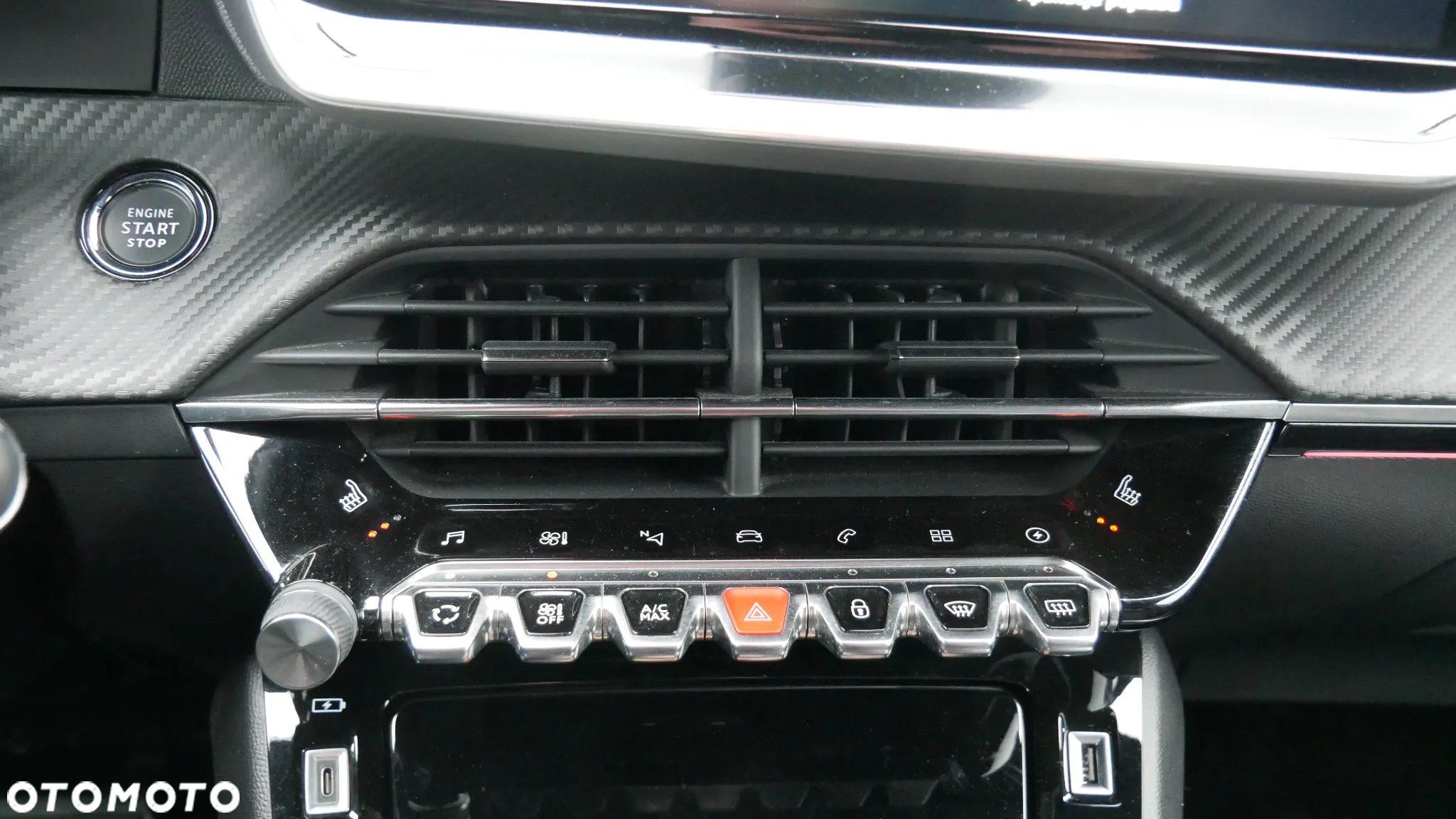 Peugeot 2008 e-2008 GT Pack - 33