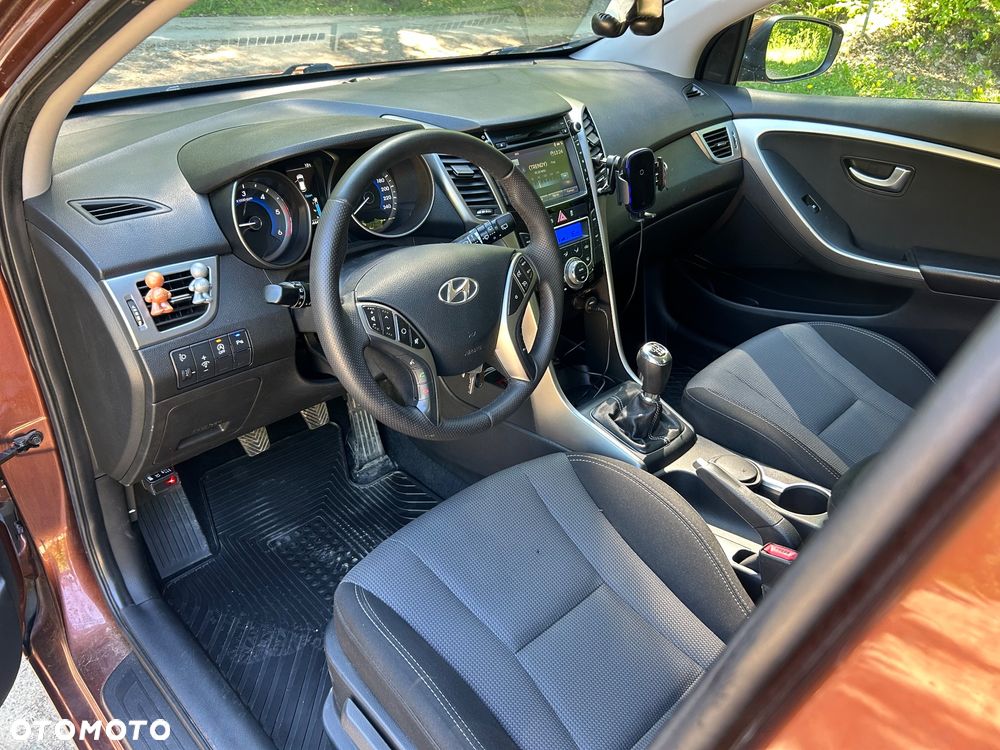 Hyundai i30 blue 1.6 CRDi YES Gold - 7