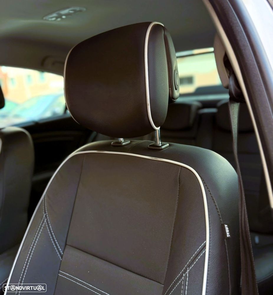 Renault Fluence 1.5 dCi Exclusive EDC - 12