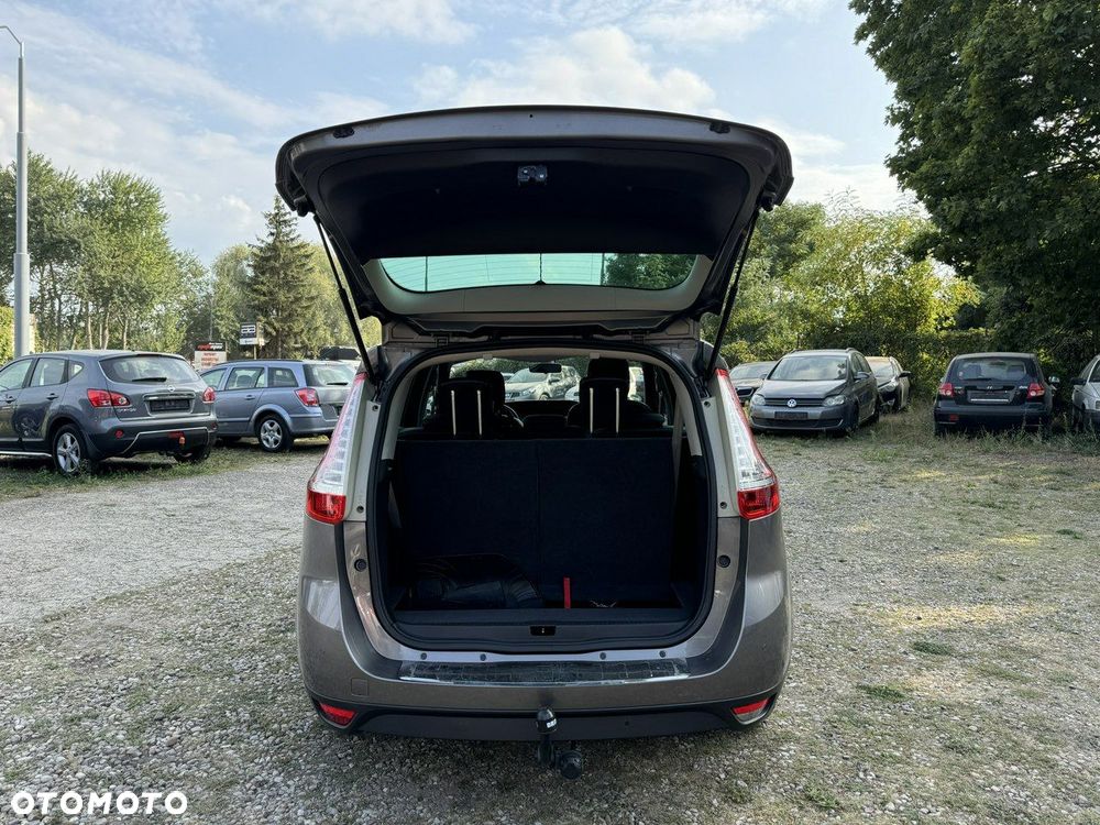 Renault Grand Scenic - 38