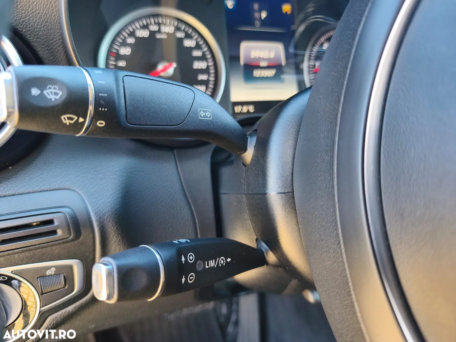 Mercedes-Benz C 220 d Coupe 4MATIC Aut. - 15