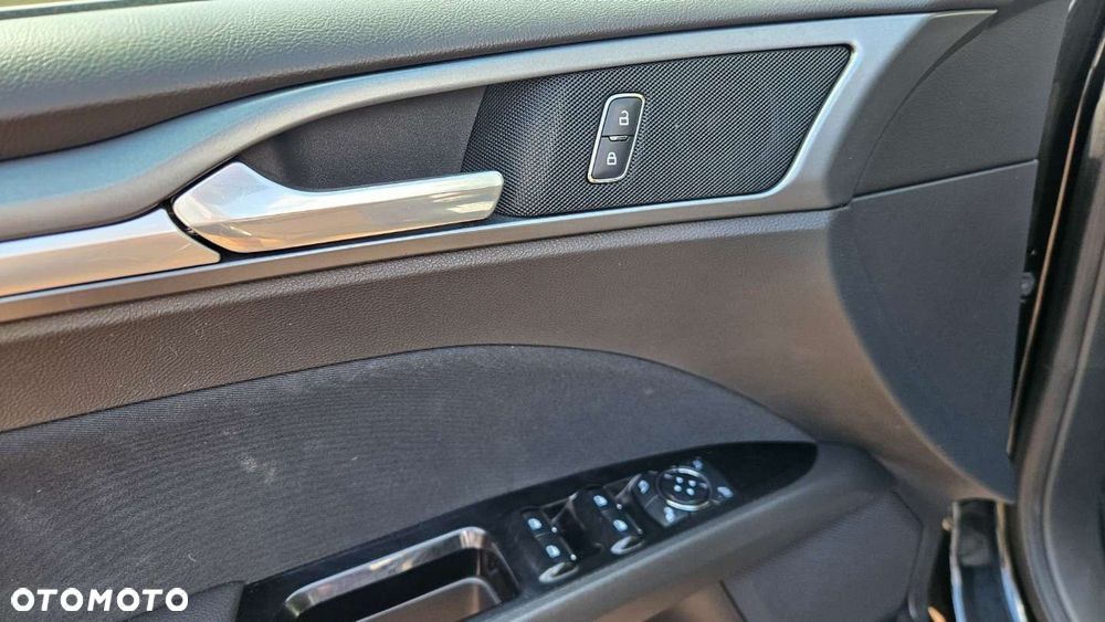 Ford Mondeo - 22