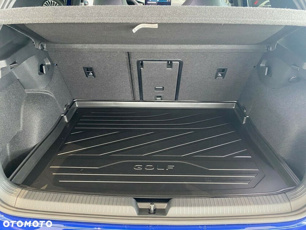 Volkswagen Golf 1.5 eTSI mHEV R-Line Plus DSG - 19