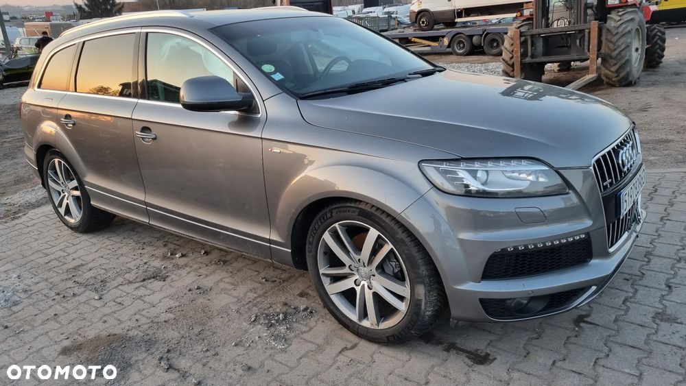 Audi Q7 - 10