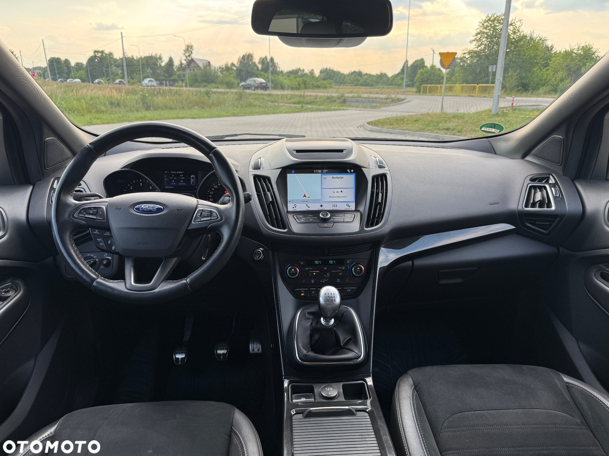 Ford Kuga 2.0 TDCi 4x4 ST-Line - 25