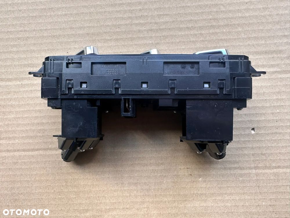 Panel klimatyzacji VW Polo VI 2G 2G1820045F - 3