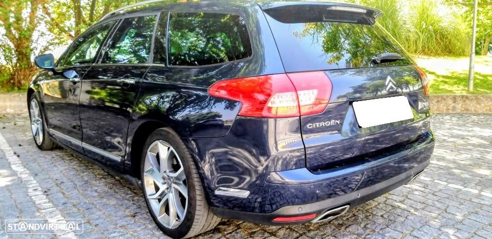 Citroën C5 Tourer 3.0 HDi V6 Exclusive Aut. - 2