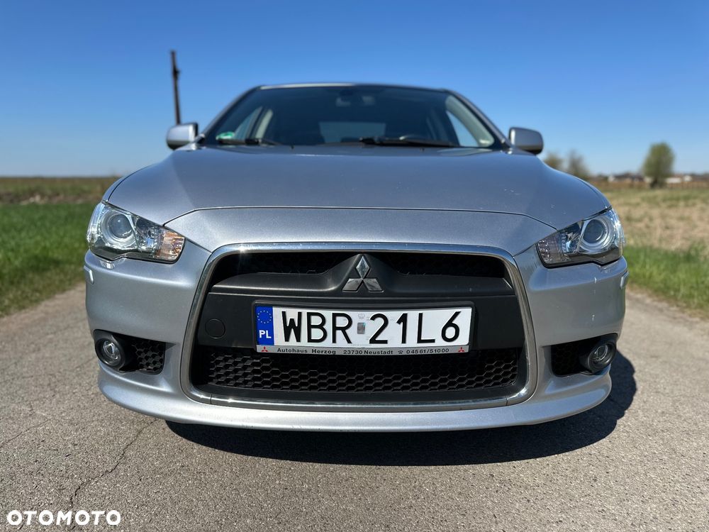 Mitsubishi Lancer - 11