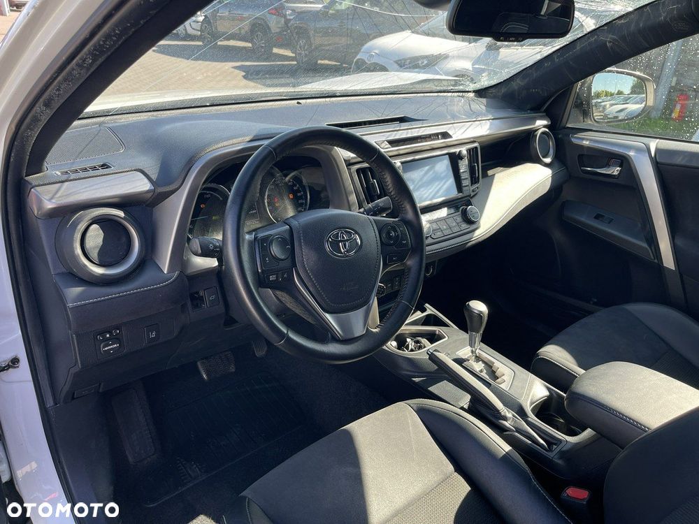Toyota RAV4 Hybrid Style 4x2 - 11