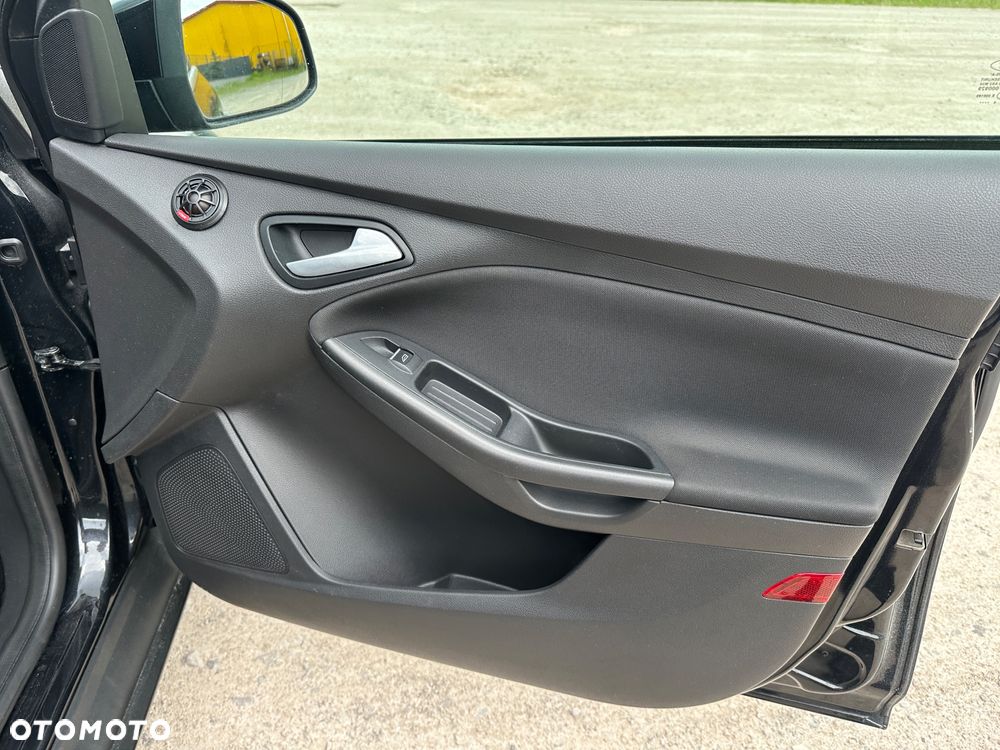 Ford Focus 1.6 TDCi DPF Titanium - 29