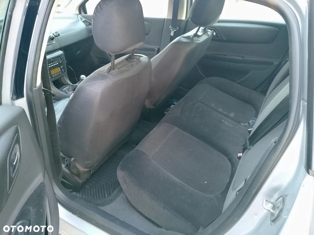 Citroën C4 - 7