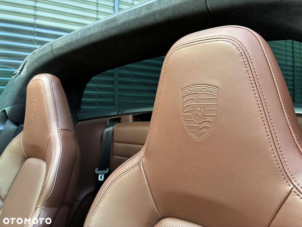 Porsche 911 - 25
