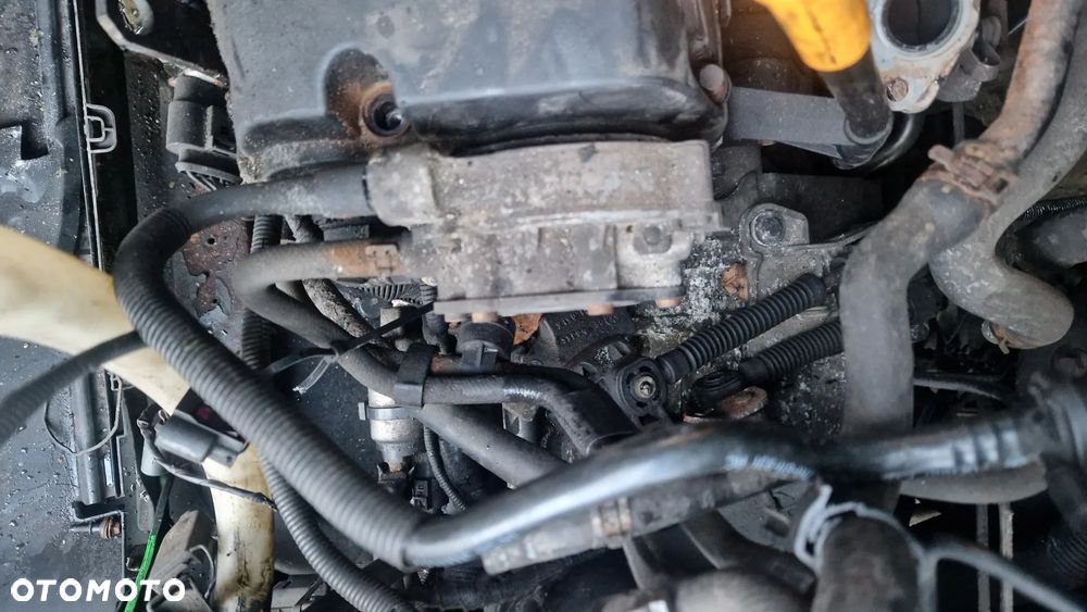VOLKSWAGEN TRANSPORTER T5 2.5 TDI POMPA VACUM - 1