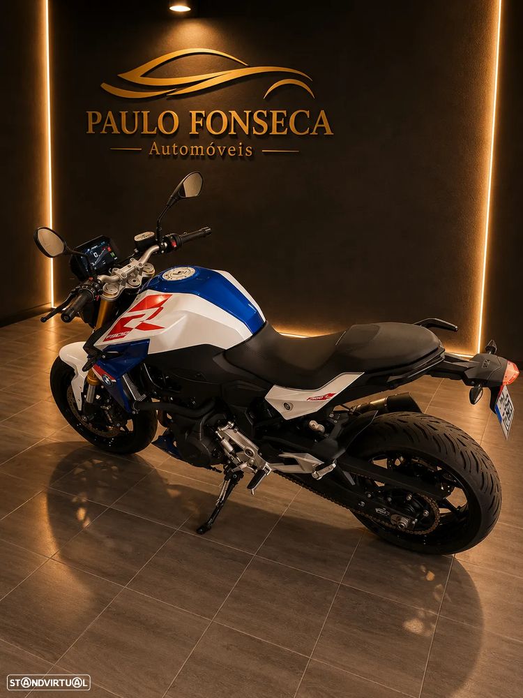 BMW F 900 R