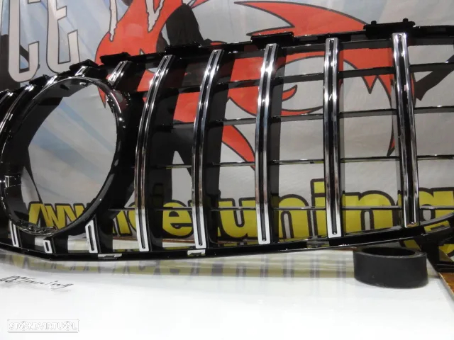 Grelha frontal com suporte de símbolo para Mercedes Classe A W176 2016-2018 GT-R / Panamericana LOOK em cromado e preto brilhante em plástico ABS - 9