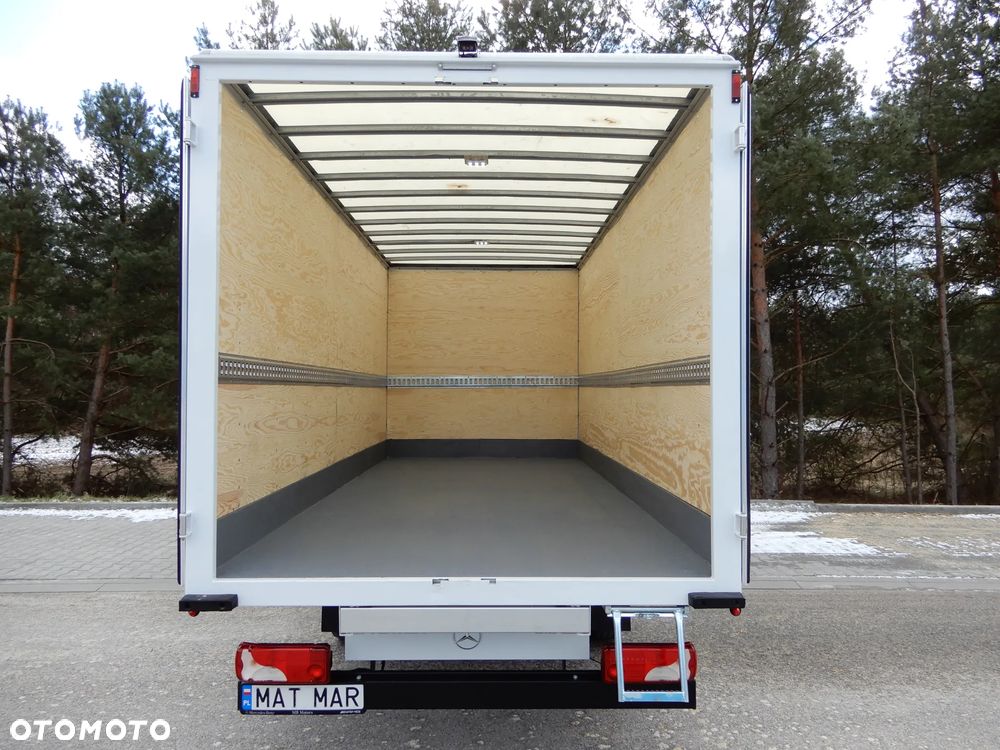 Mercedes-Benz Sprinter 516 CDI 2.2 CDI 163 KM Kontener 4.91 Cm 10 E.Palet Super Lekki ALUVAN DMC 3500 Kg 705 Kg Ładowność Tempomat Asystent Pasa Ruchu Stan Auta Jak Nowy UNIKAT - 26