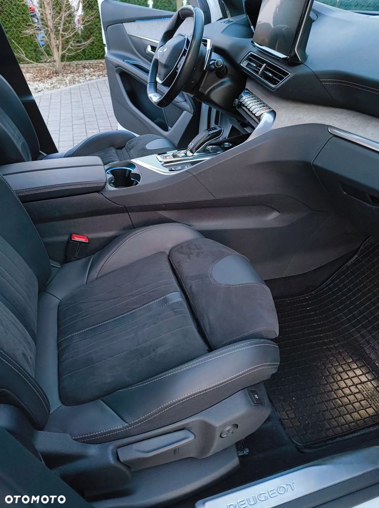Peugeot 5008 PureTech 130 EAT8 Stop & Start GT - 23