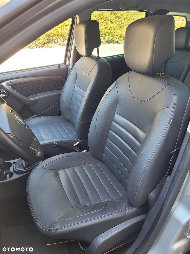 Dacia Duster 1.6 16V 105 4x2 Prestige - 13