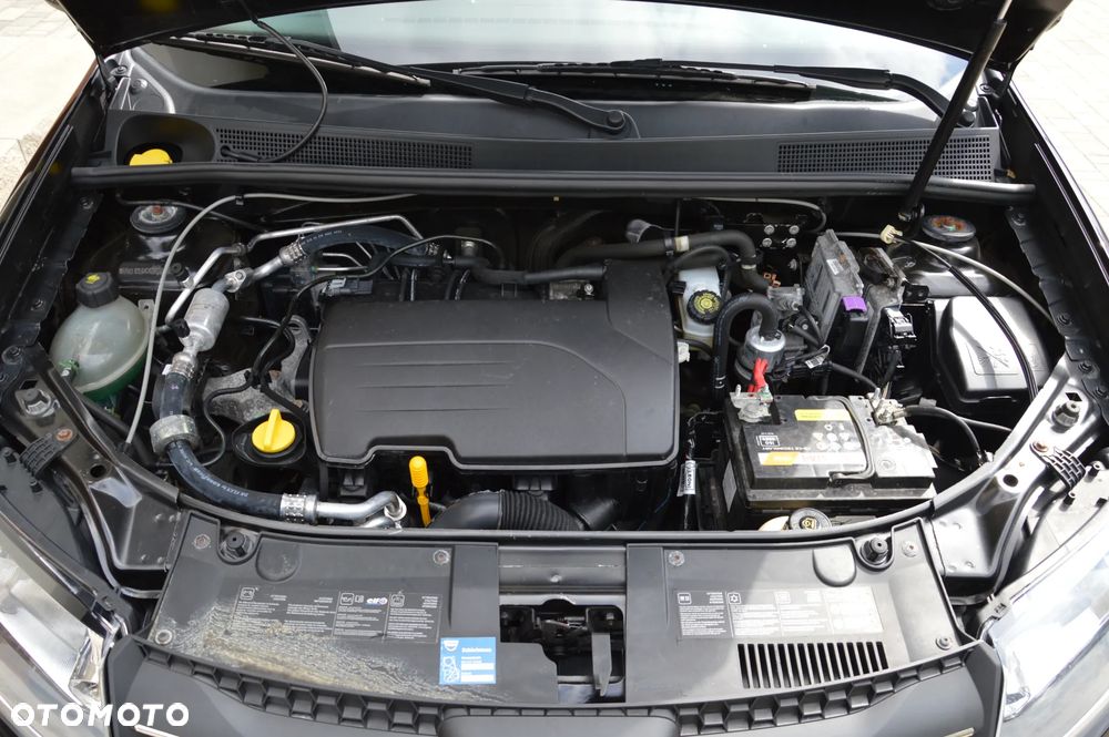 Dacia Sandero 1.2 16V SL Blackline - 12