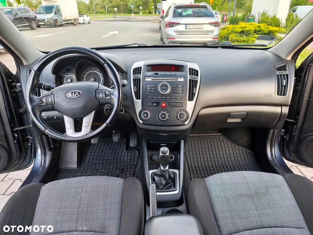 Kia Ceed - 18