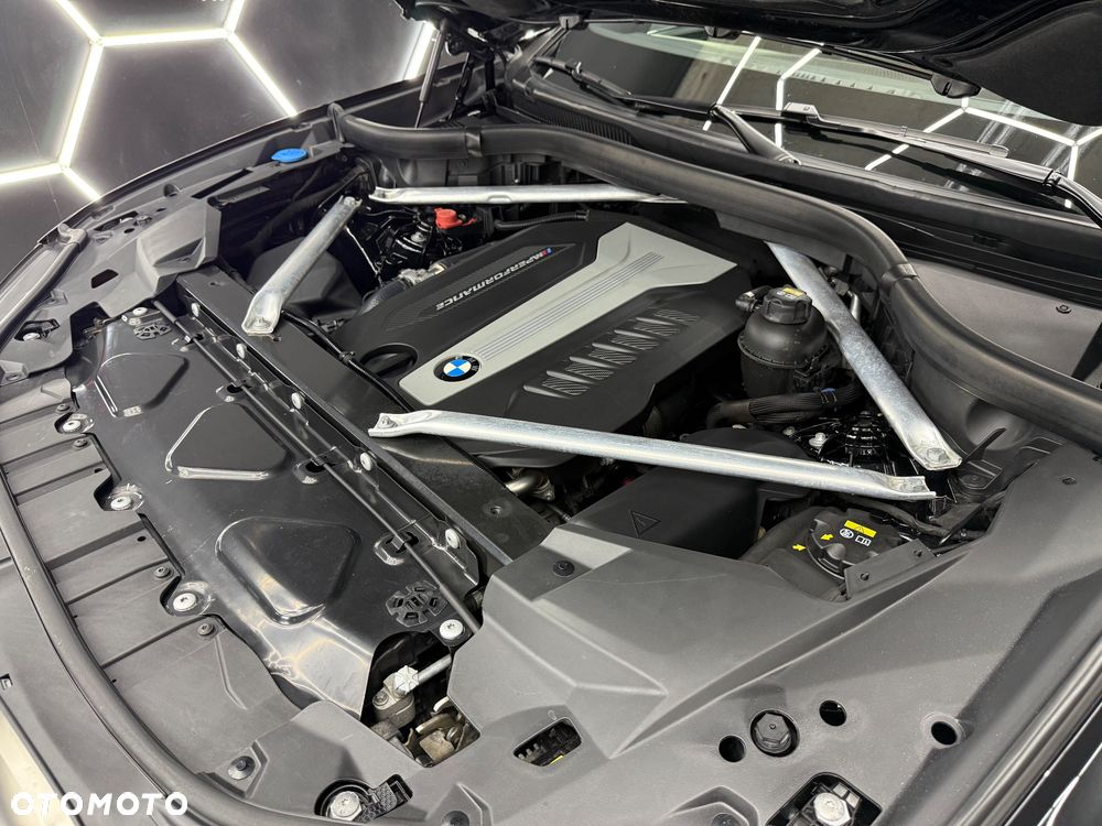 BMW X6M - 4