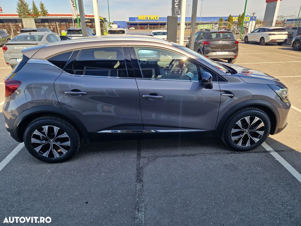 Renault Captur PHEV 160 Techno - 9