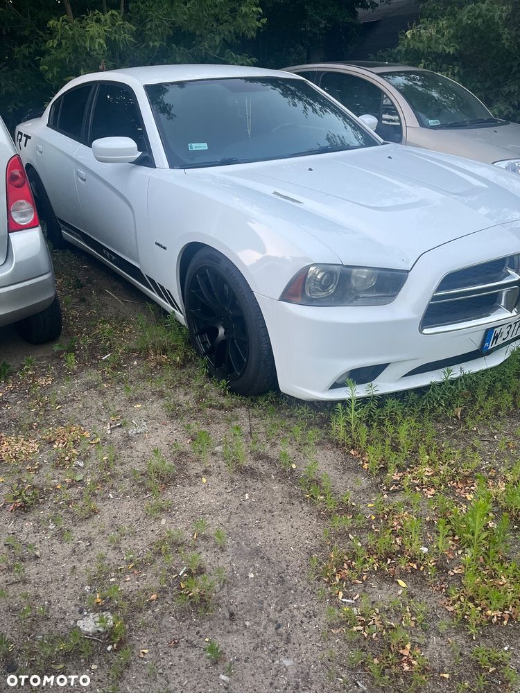 Dodge Charger 5.7 V8 RT - 8