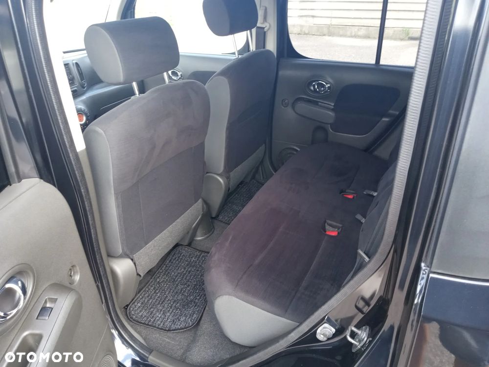 Nissan Cube - 8