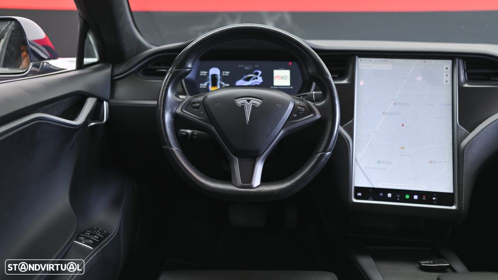 Tesla Model S - 44