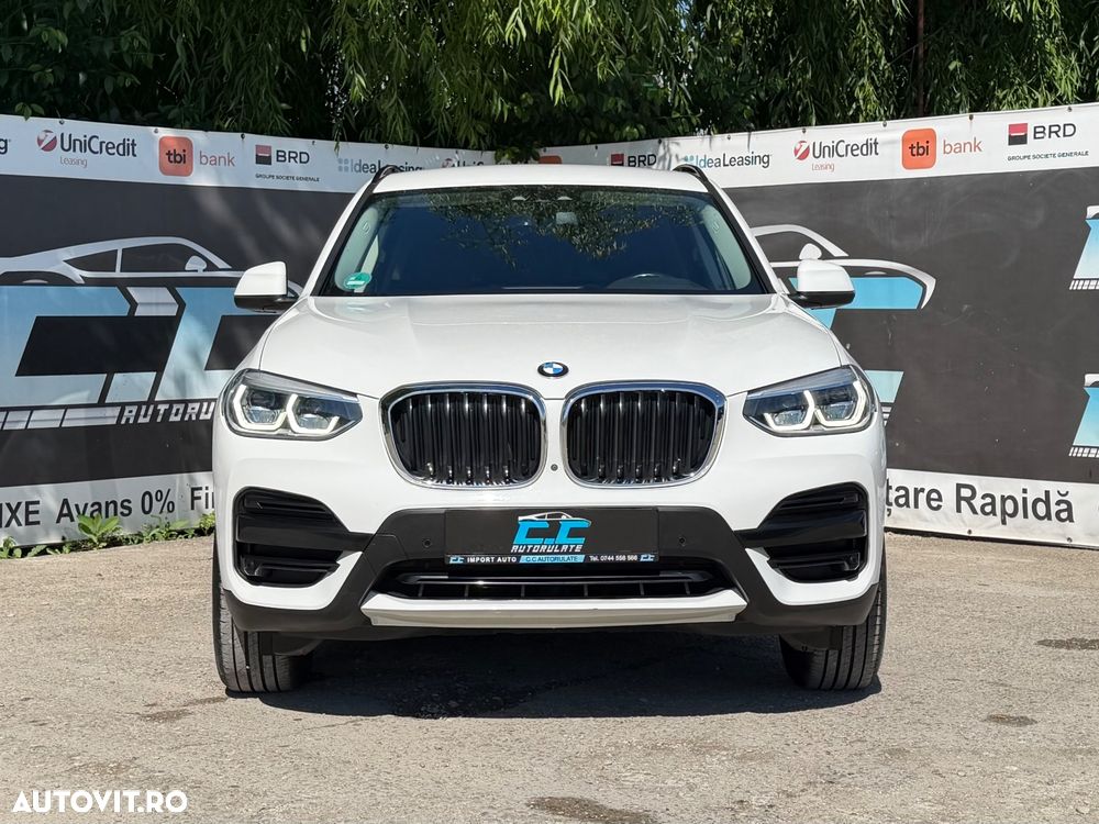 BMW X3 xDrive20i Aut. Advantage - 2