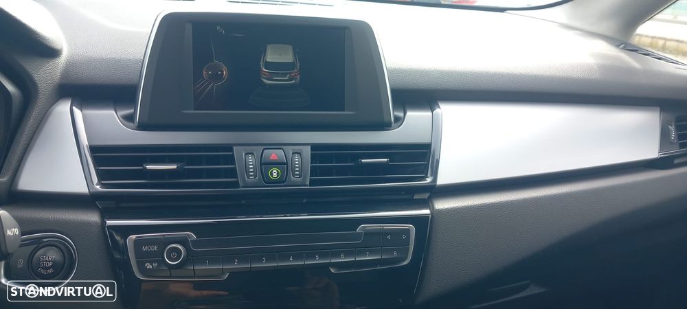 BMW 218 Active Tourer d Aut. Sport Line - 23