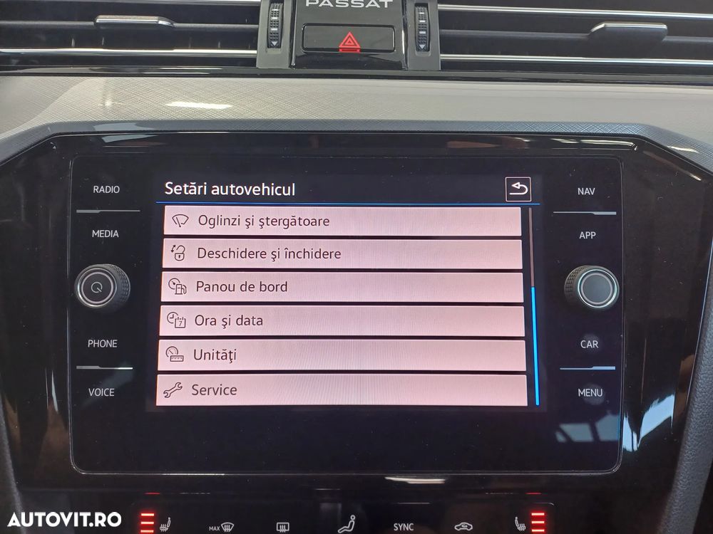 Volkswagen Passat 2.0 TDI DSG Comfortline - 17