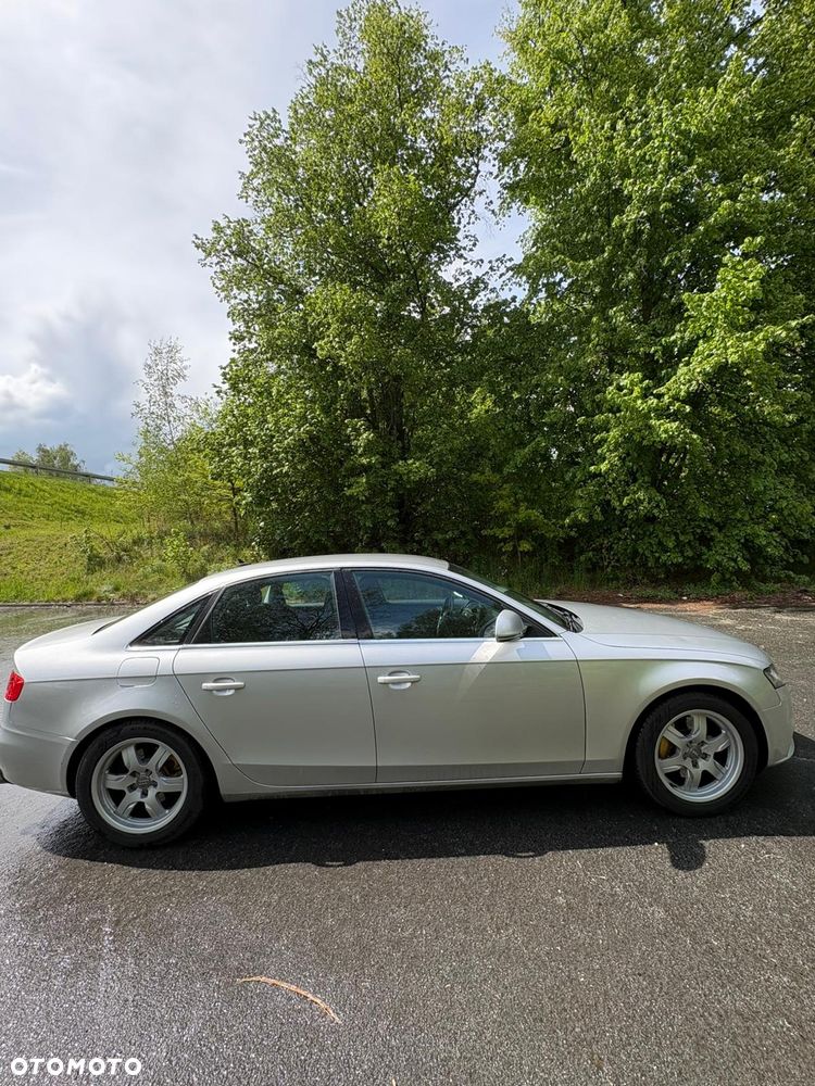 Audi A4 Limousine - 6