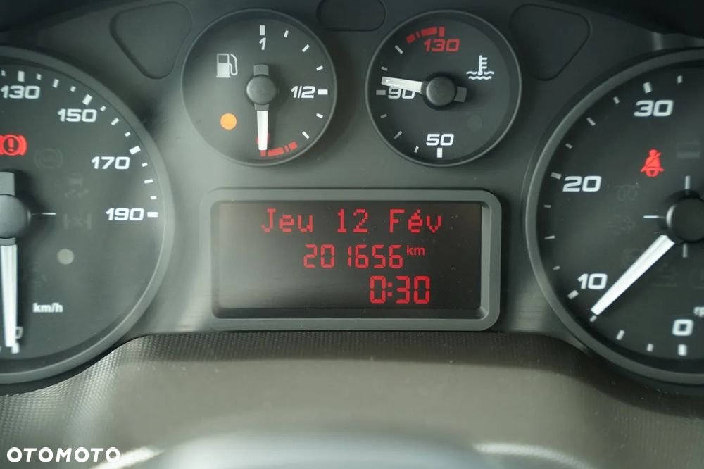 Iveco DAILY 35-120 / ZWYŻKA / PODNOŚNIK KOSZOWY MULTITEL MT 182 / 4 PODPORY / MANUAL / 2017 R - 38