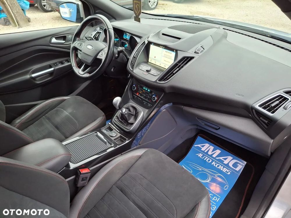 Ford Kuga 1.5 EcoBoost 2x4 ST-Line - 18