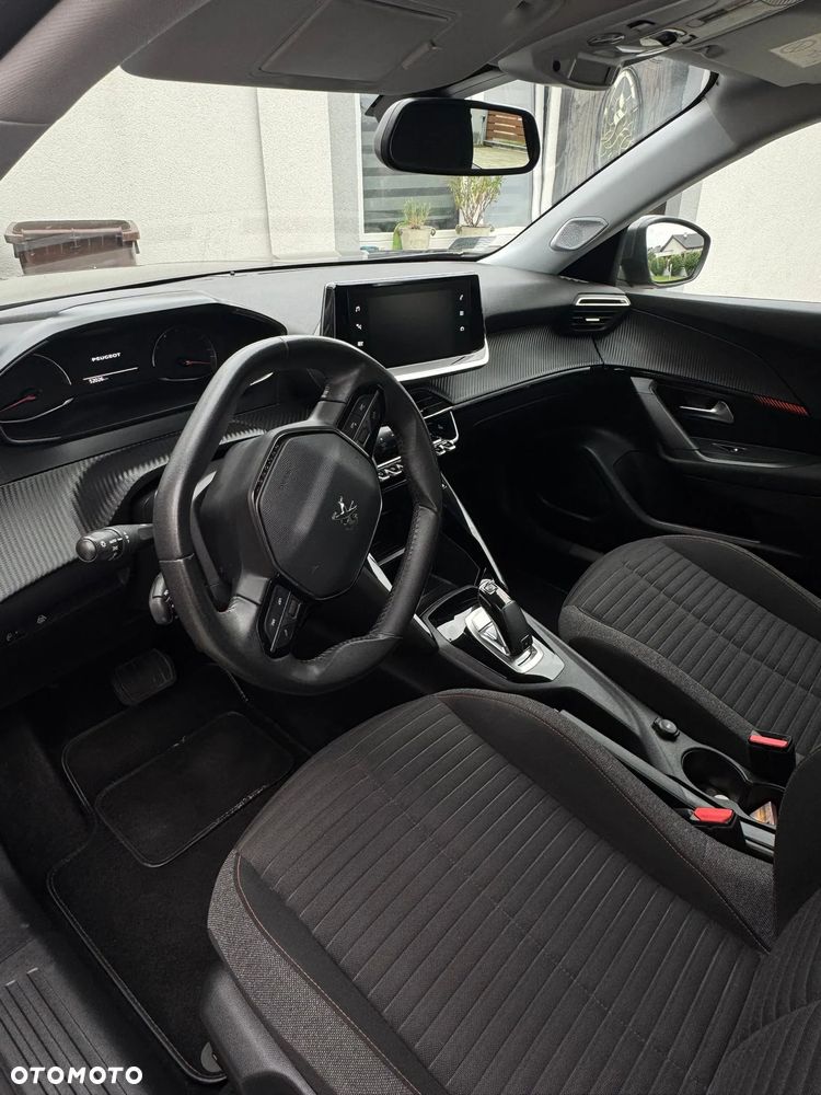 Peugeot 2008 1.2 PureTech Allure S&S EAT8 - 8