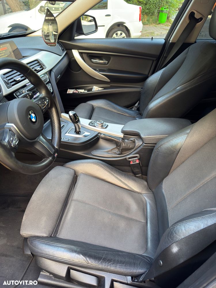 BMW Seria 3 320d Efficient Dynamic Edition Aut. Sport Line - 16