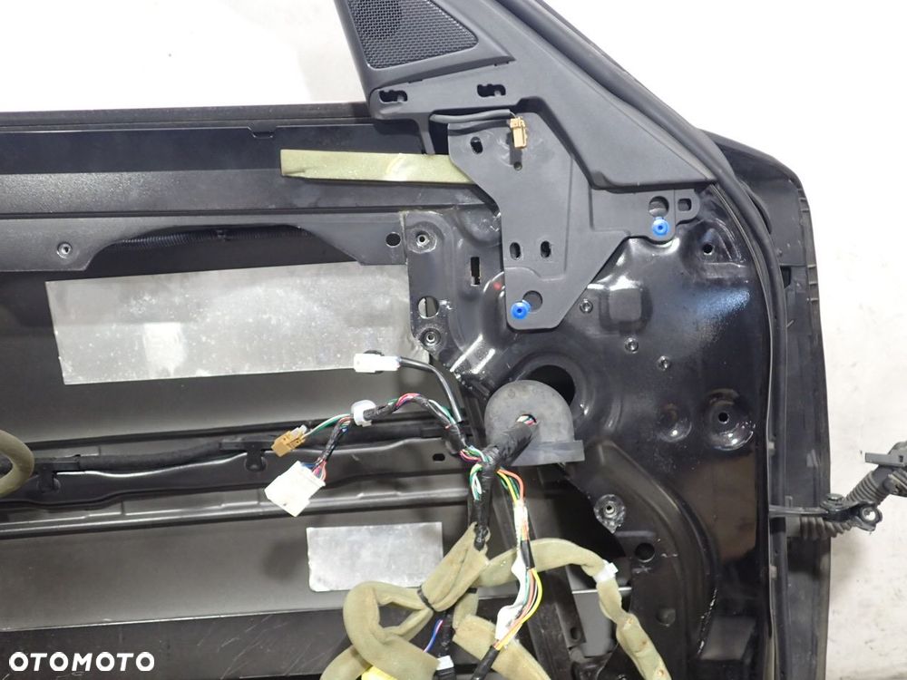 DRZWI LEWY PRZÓD INFINITI M37X KOL:GAC - 18