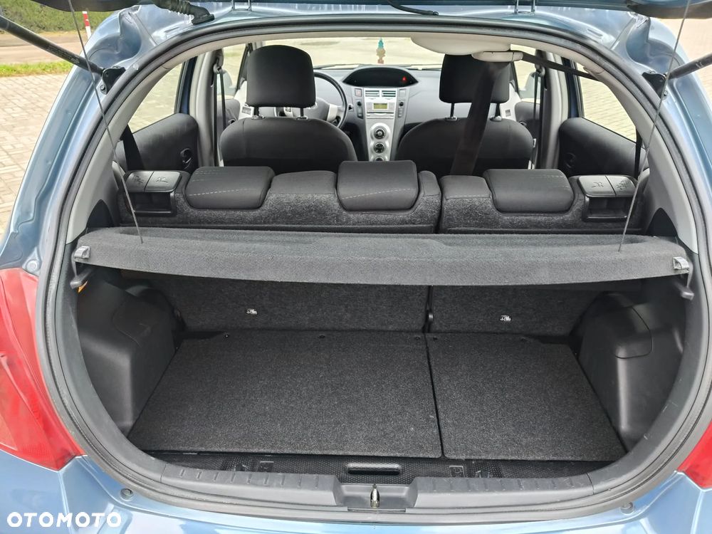 Toyota Yaris - 8