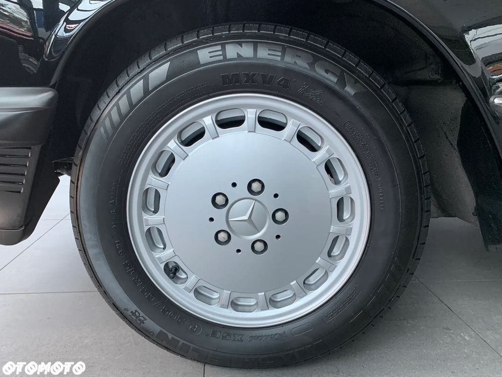 Mercedes-Benz SL - 16