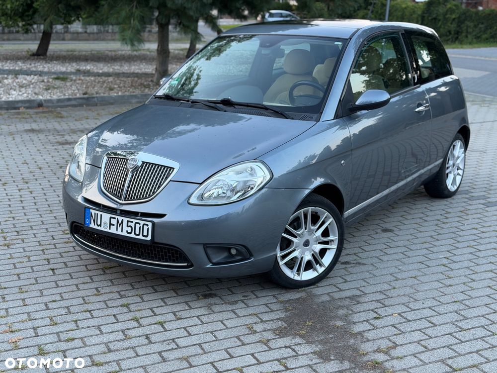Lancia Ypsilon Y 1.4 8v Platino - 2