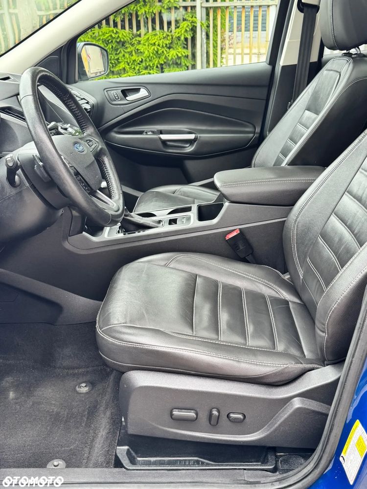 Ford Escape 2.0 EcoBoost AWD Titanium - 14