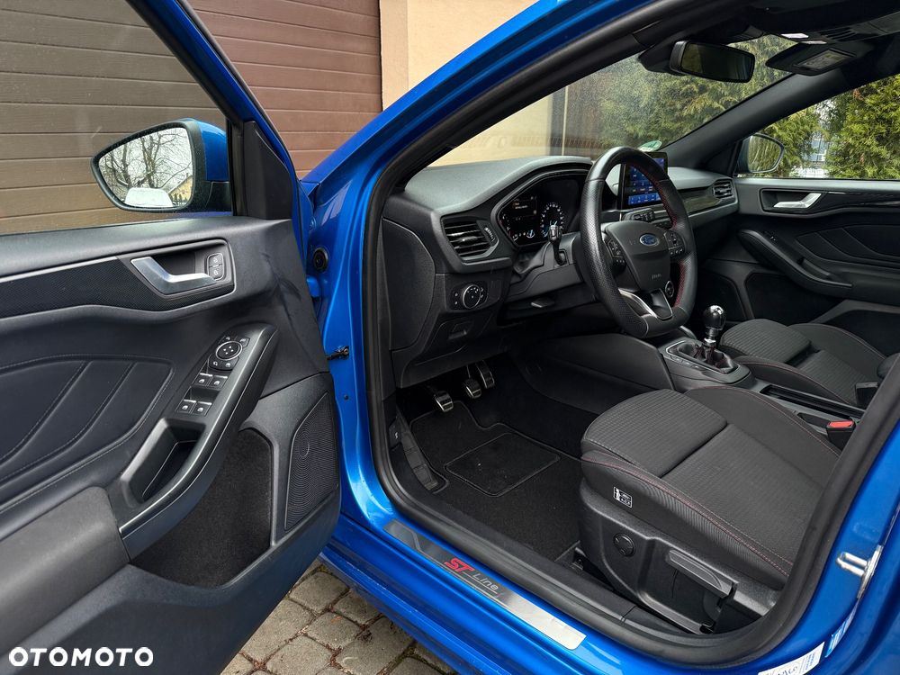 Ford Focus 2.0 EcoBlue STart-Stopp-System ST-LINE - 16